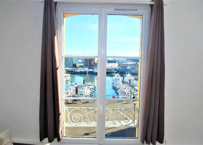 Duplex avec Vue sur le port de plaisance