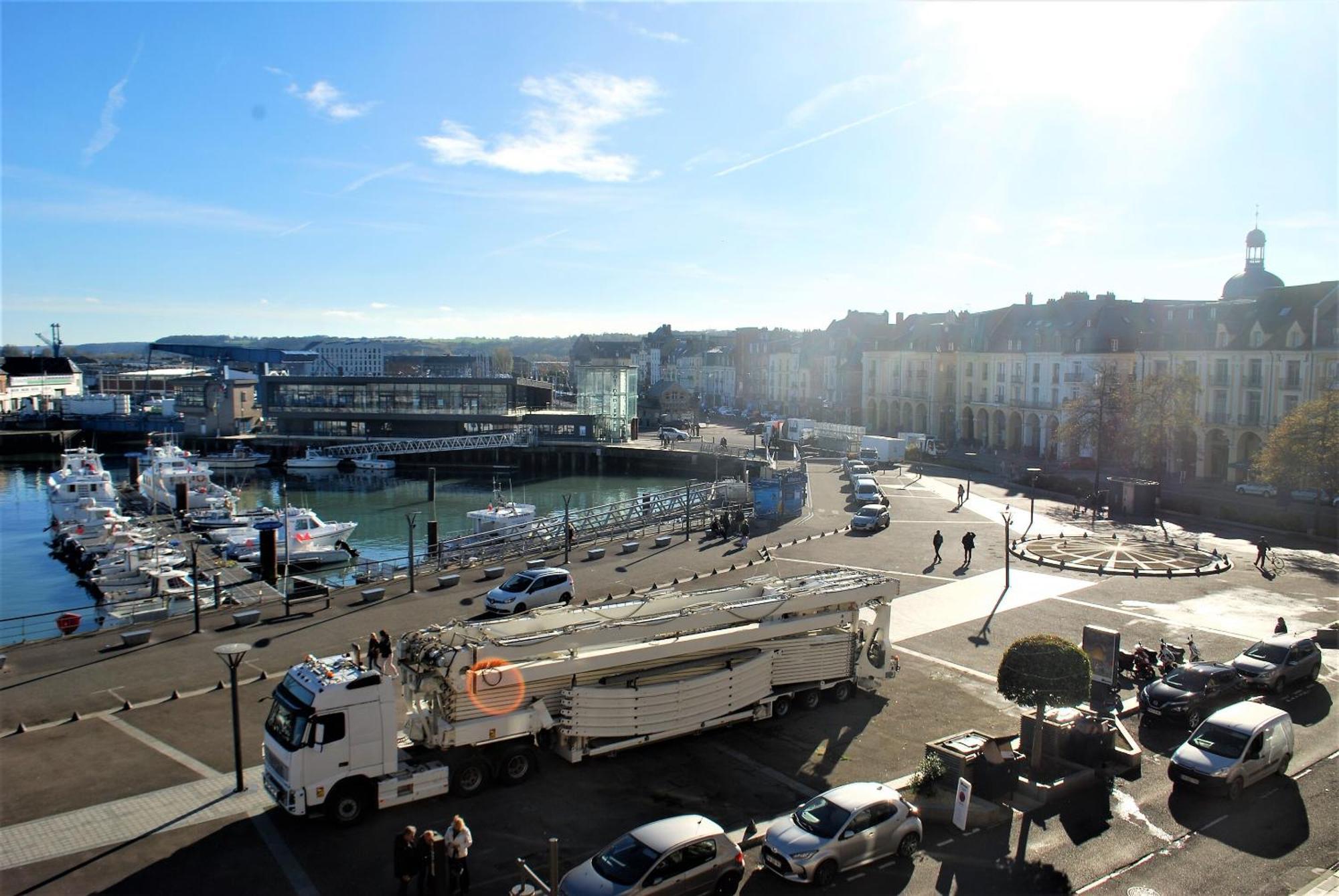 Duplex Avec Vue Sur Le Port De Plaisance Appartement *